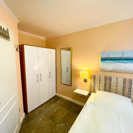 Uns Strandhus Ostseebad Kühlungsborn Exterior foto